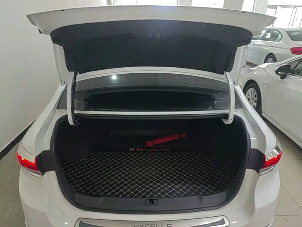 Buick Excelle GT 2022 — фото 19