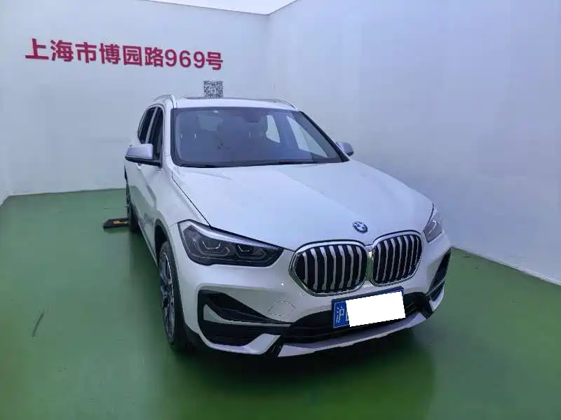 BMW X1 2021 — фото 3