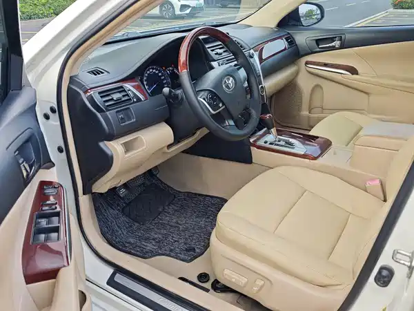 Toyota Camry 2013