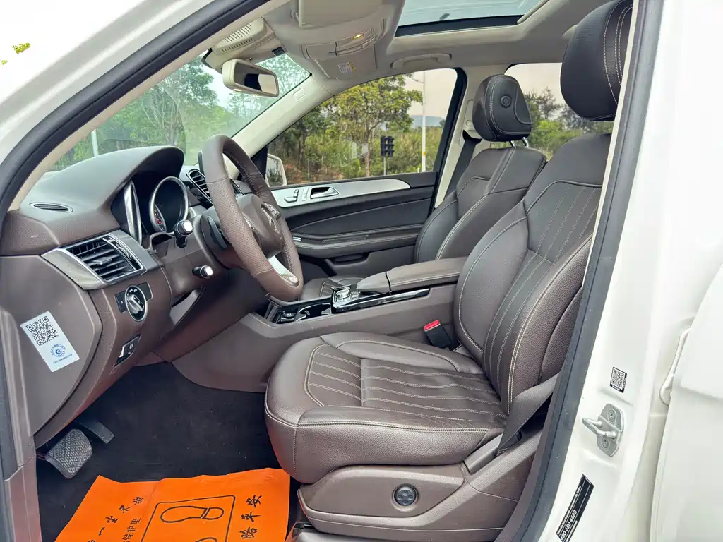 Mercedes-Benz GLE 2015 — фото 11