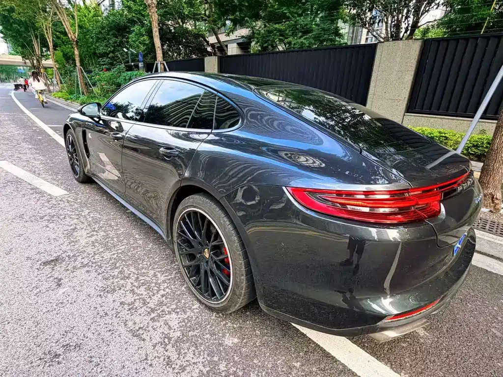 Porsche Panamera 2017