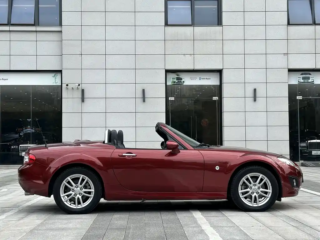 Mazda MX-5 2011 — фото 5