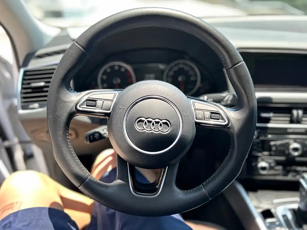 Audi Q5 2016 — фото 11