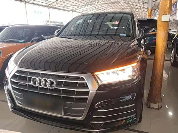 Audi Q5L 2019