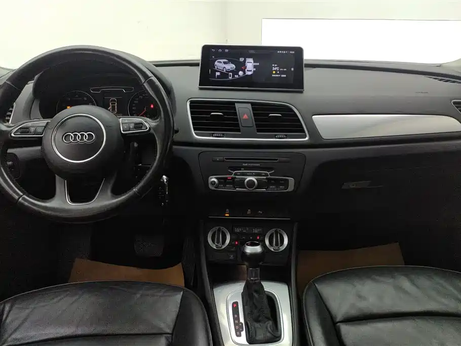 Audi Q3 2016 — фото 13