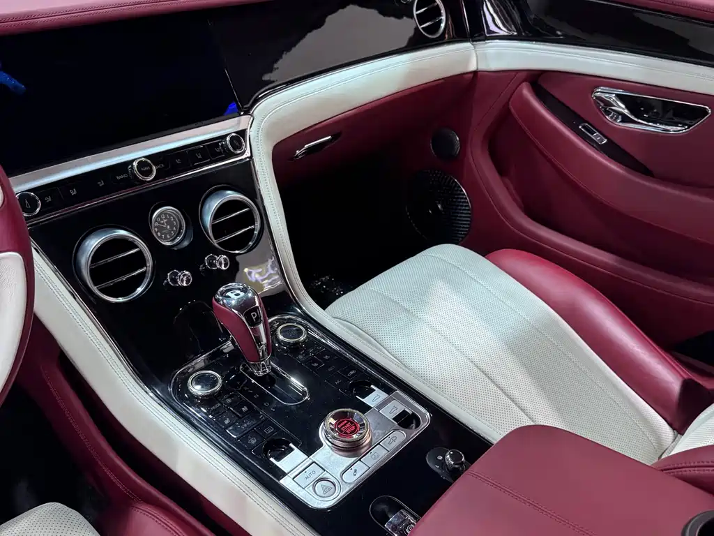 Bentley Continental 2014 — фото 6