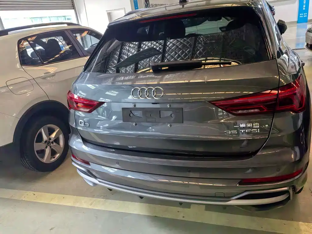 Audi Q3 2022 — фото 12