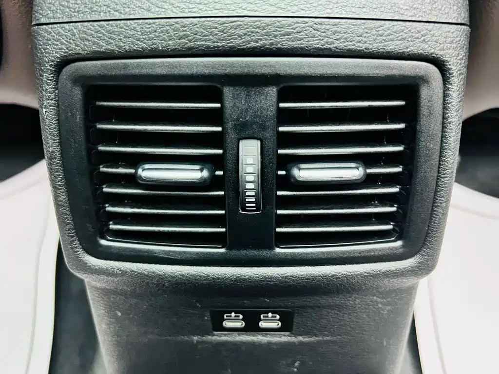 BMW X1 2022 — фото 16