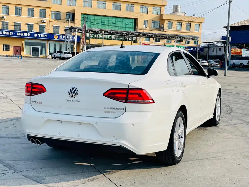 Volkswagen Lamando 2018 — фото 13