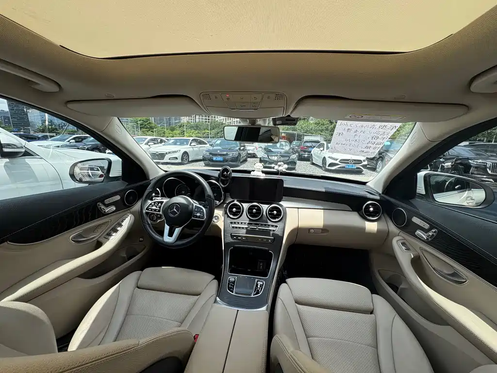 Mercedes-Benz C-Class 2019 — фото 15