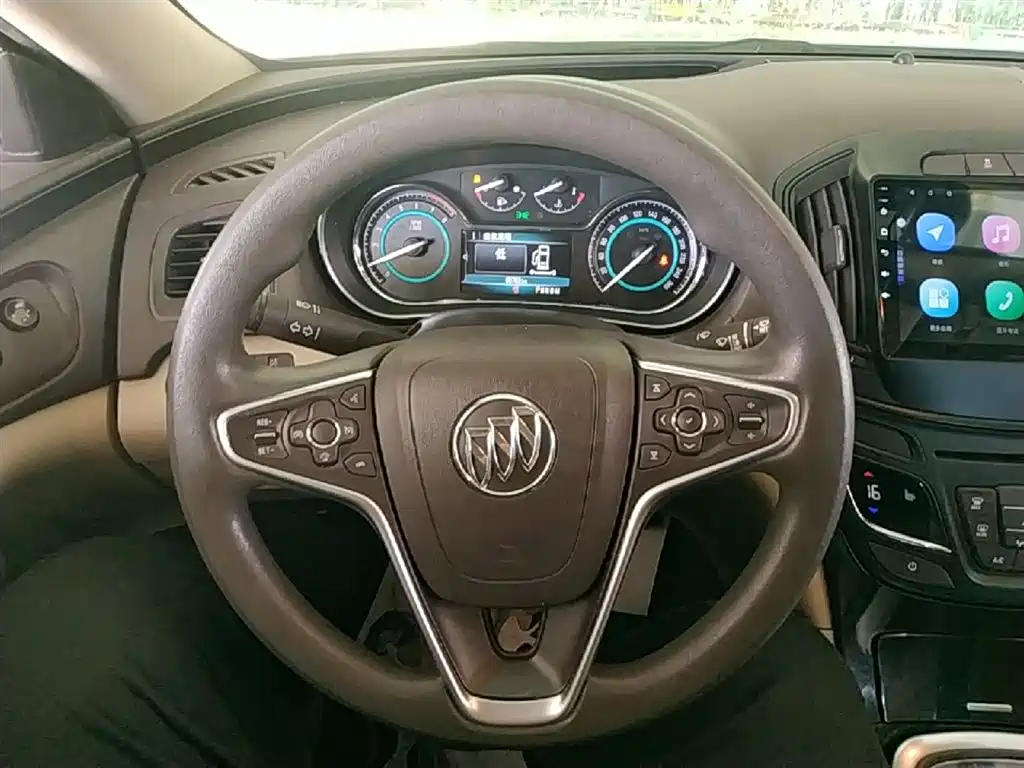 Buick Regal 2016 — фото 11