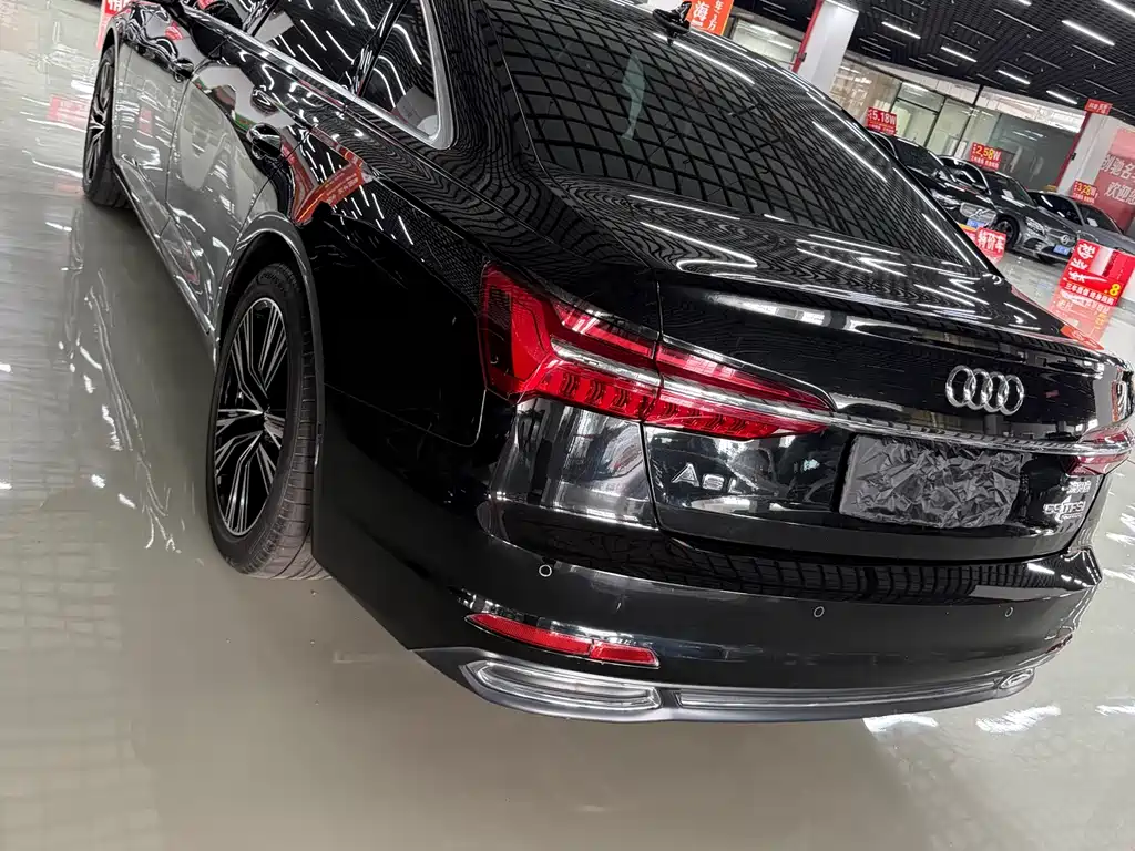 Audi A6L 2022