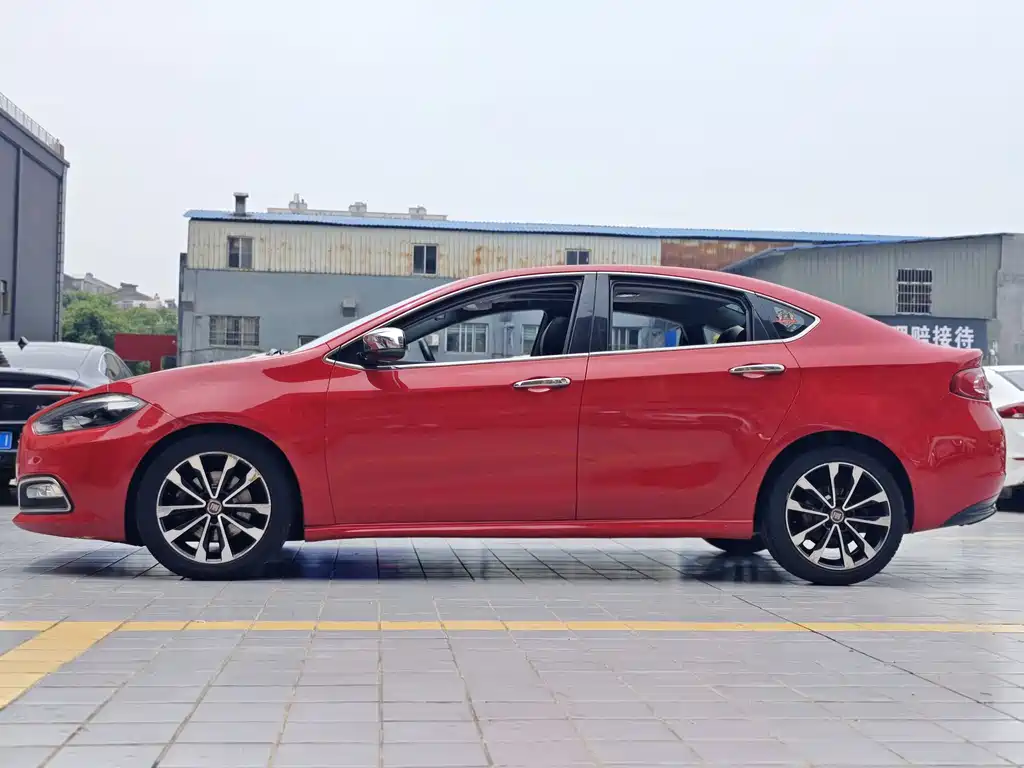 Fiat Viaggio 2016 — фото 4
