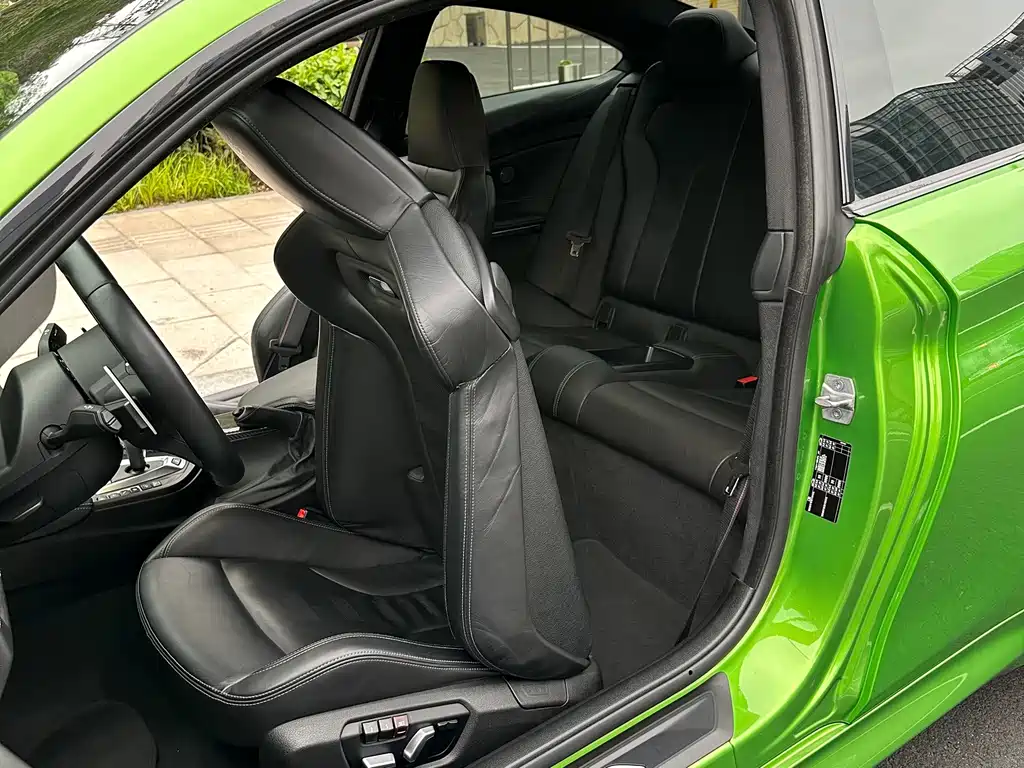 BMW M4 2018 — фото 18