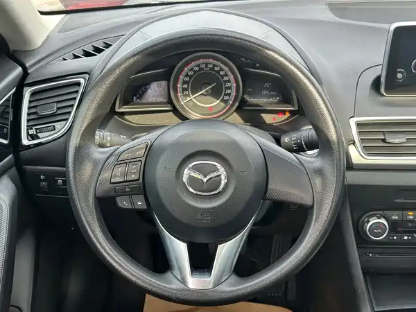 Mazda 3 Axela 2014
