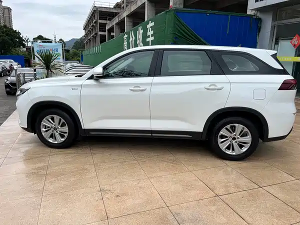 Changan Auchan X7 2021