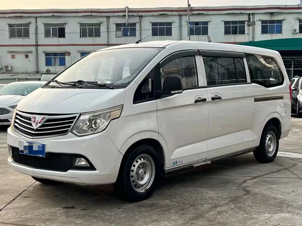 Wuling Journey Classic 2015 — фото 1