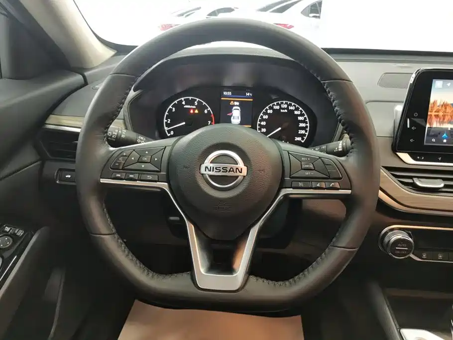 Nissan Teana 2022 — фото 15