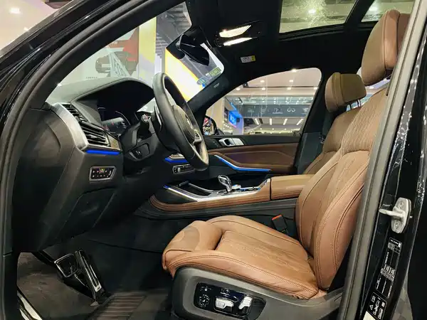 BMW X7 2020