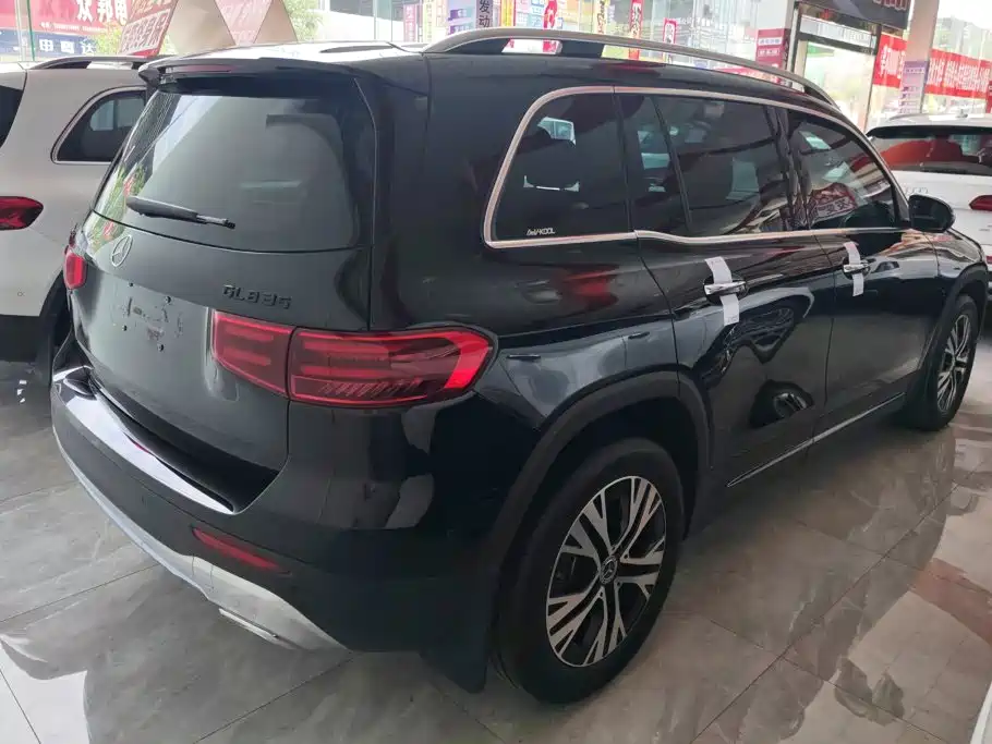 Mercedes-Benz GLB 2024