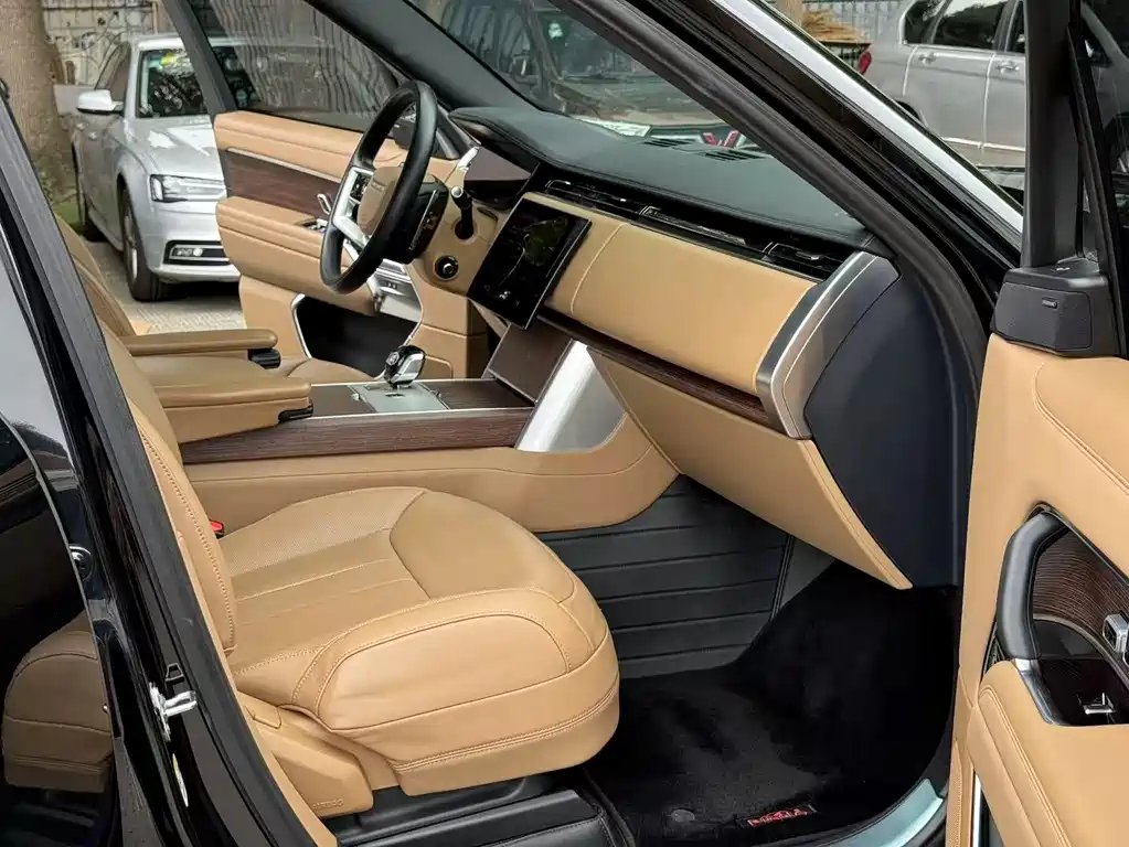 Land Rover Range Rover 2024