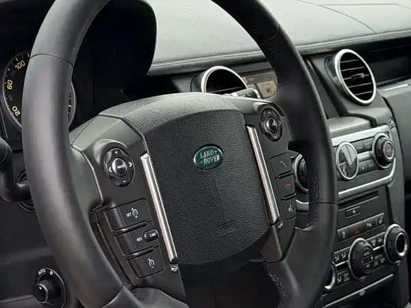 Land Rover Discovery 2012