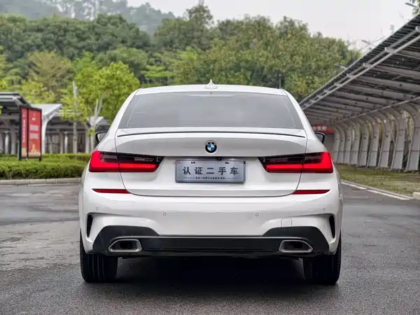 BMW 3 Series 2022