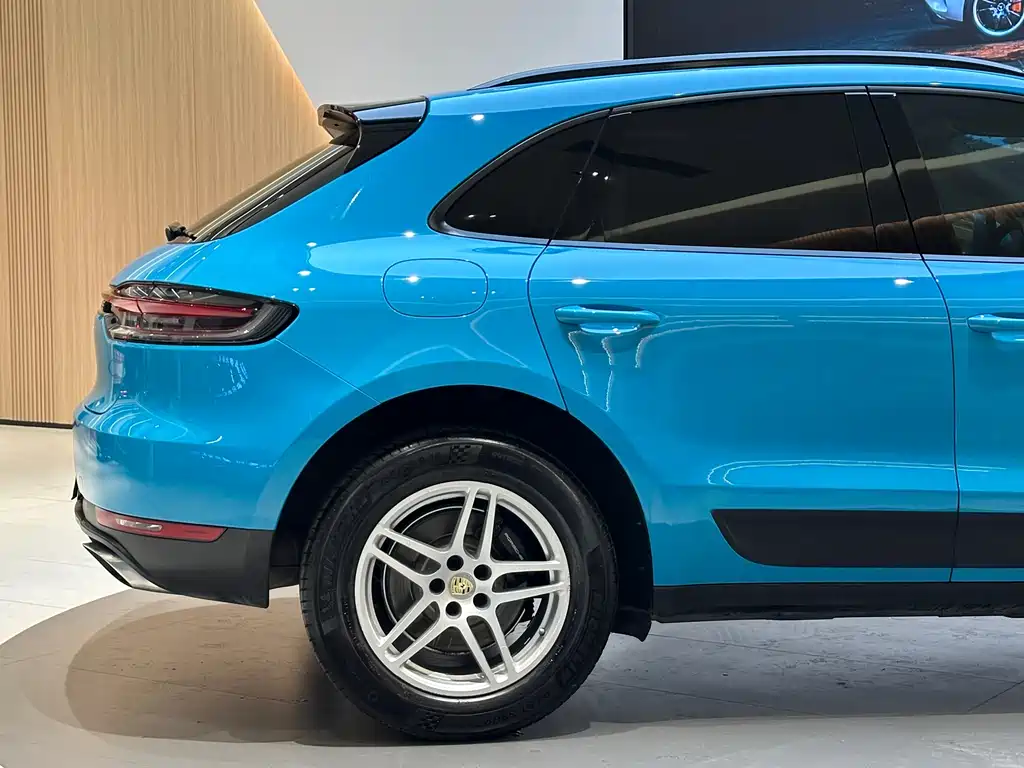 Porsche Macan 2019 — фото 9