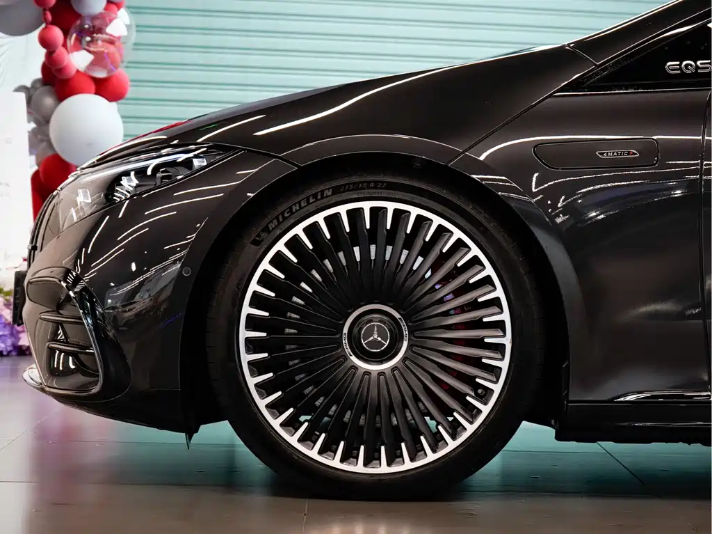 Mercedes-Benz EQS AMG 2025 — фото 7