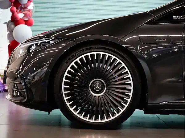 Mercedes-Benz EQS AMG 2025