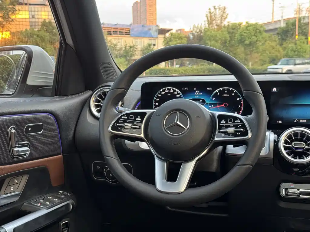 Mercedes-Benz GLB 2021 — фото 16