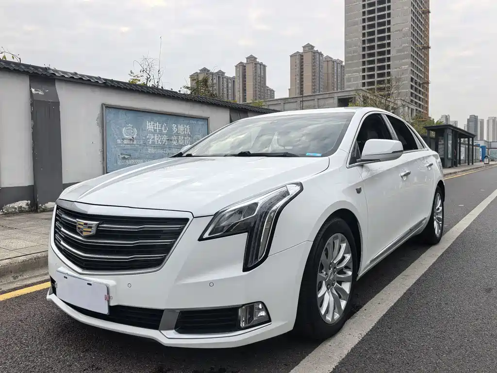 Cadillac XTS 2019 — фото 1
