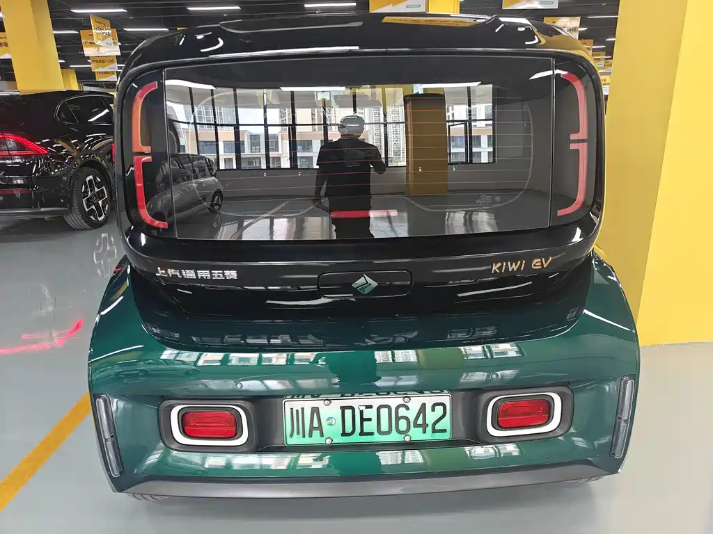 Baojun KiWi EV 2022 — фото 15