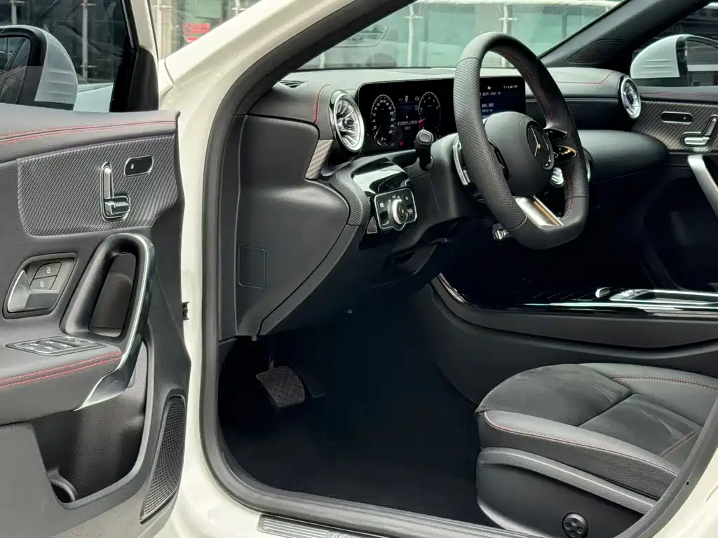 Mercedes-Benz A-Class 2024