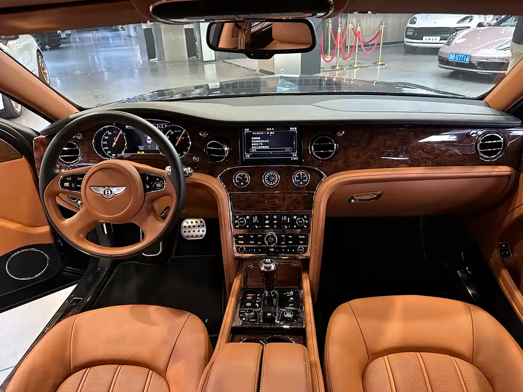 Bentley Mulsanne 2013 — фото 14