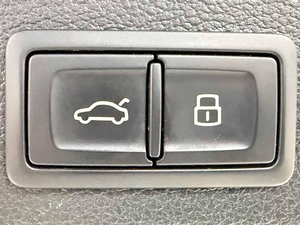 Audi Q3 2022 — фото 21