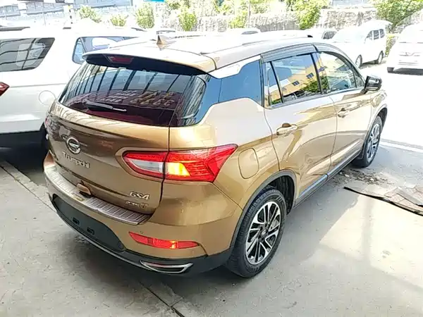 GAC Trumpchi GS4 2017