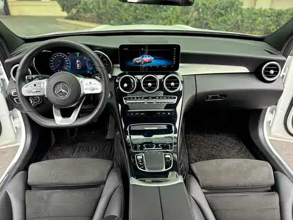 Mercedes-Benz C-Class 2021