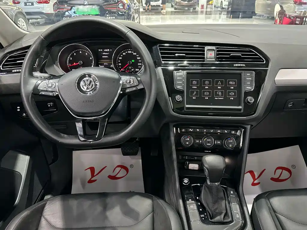 Volkswagen Tiguan L 2018 — фото 10