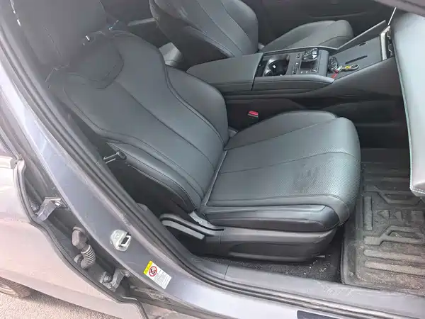 BYD Qin L 2024