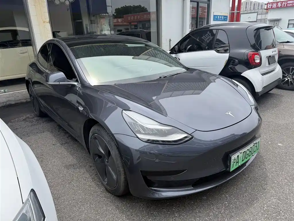 Tesla Model 3 2020