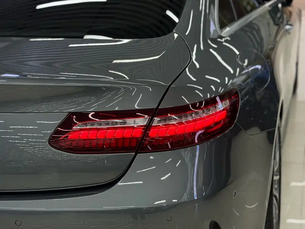 Mercedes-Benz E-Class 2023 — фото 12