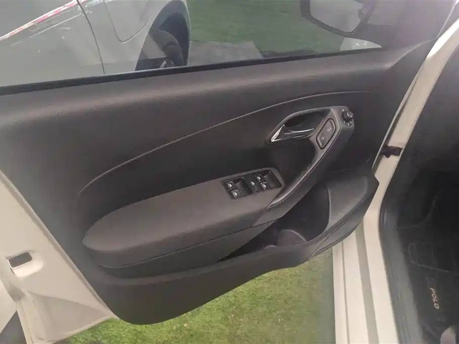 Volkswagen Polo 2016