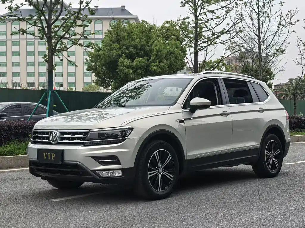 Volkswagen Tiguan L 2018 — фото 3