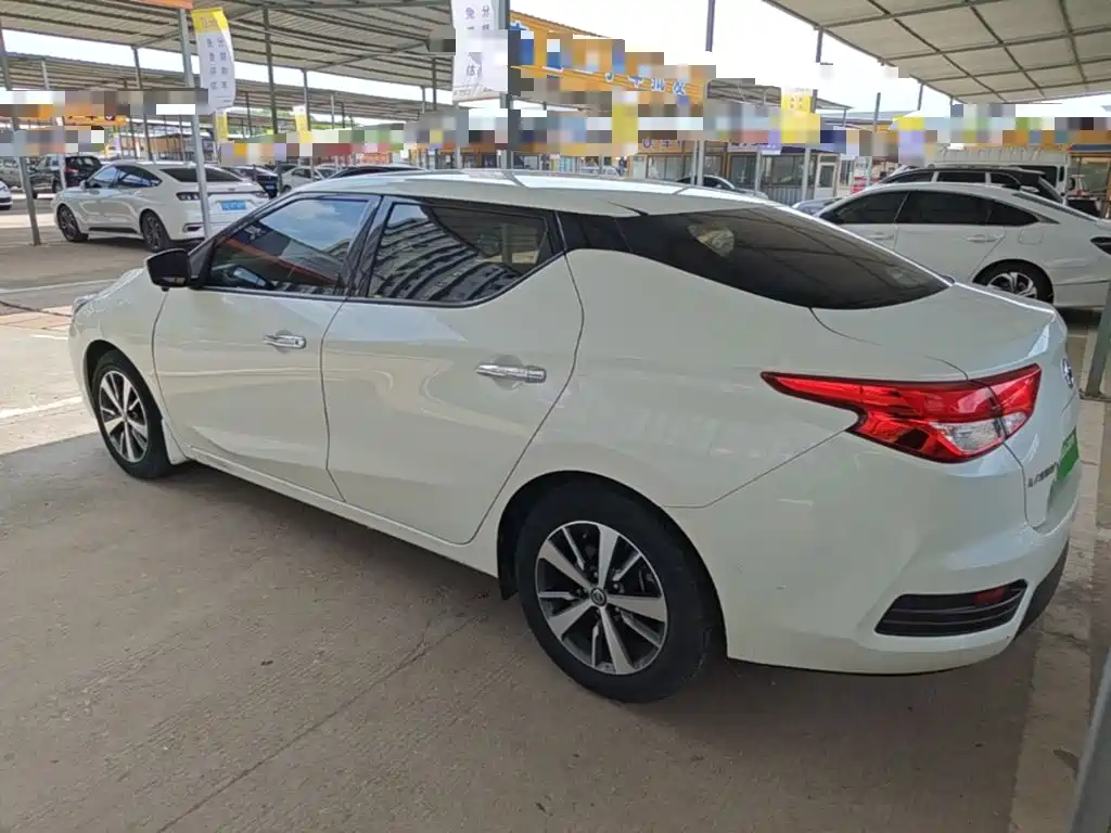 Nissan Bluebird 2021