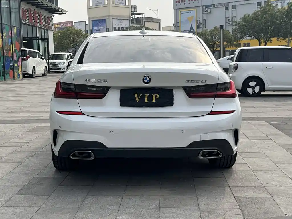 BMW 3 Series 2022