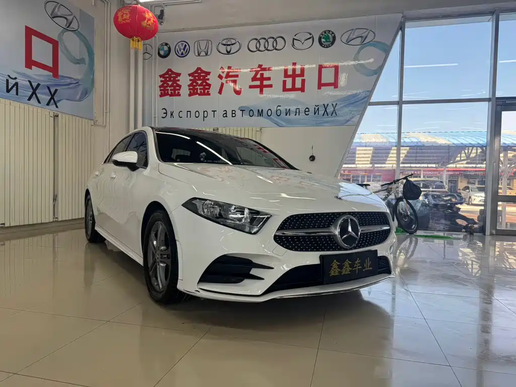 Mercedes-Benz A-Class 2022 — фото 3