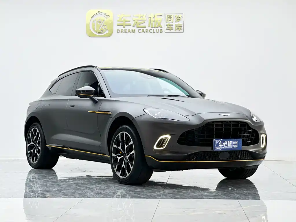 Aston Martin DBX 2020 — фото 3