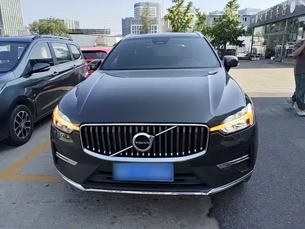 Volvo XC60 2022