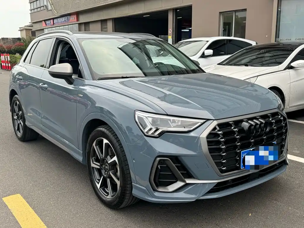Audi Q3 2021